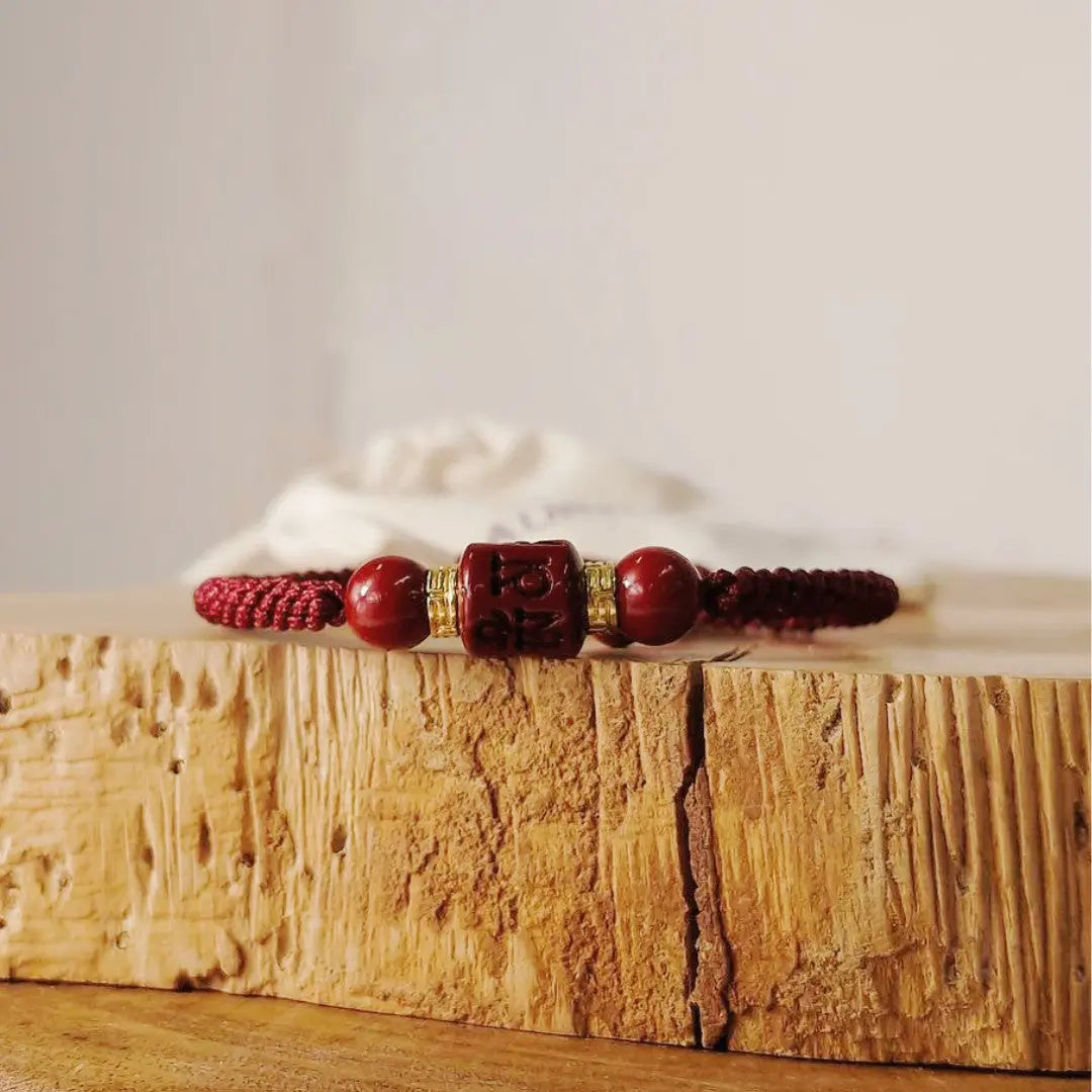 Pulseira Vermelha da Proteção em Cinábrio