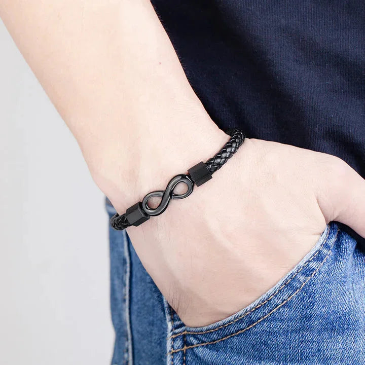 Pulseira do Equilíbrio Infinito — no pulso