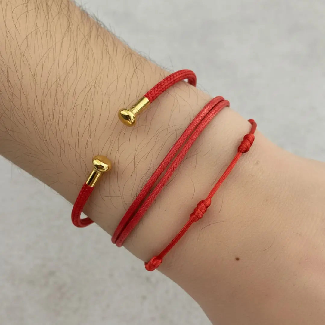 Pulseira Premium dos 7 Nós para Adultos — no pulso