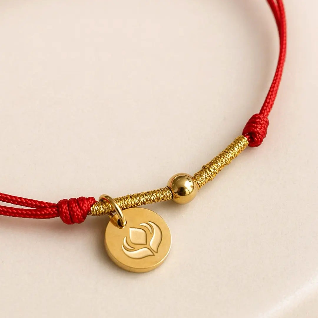 Pulseira Tibetana Conta Dourada — detalhe