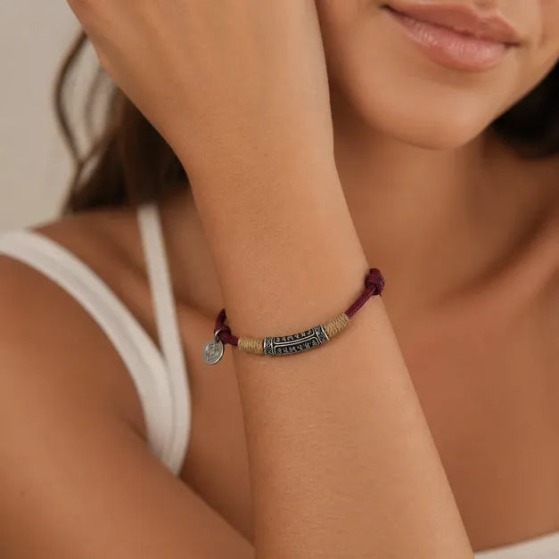 Pulseira Tibetana da Ressonância Espiritual — no pulso