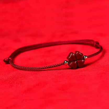 Pulseira Trevo da Sorte em Cinábrio — estilo de vida