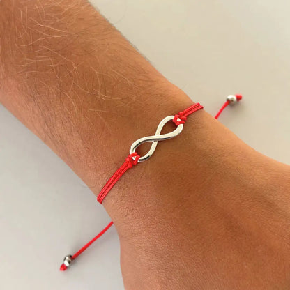 Pulseira Vermelha Vínculo Eterno — no pulso
